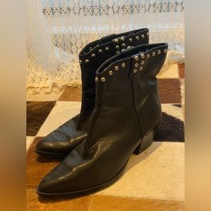 FREE. Aldo SoFt leather boots. Size 7